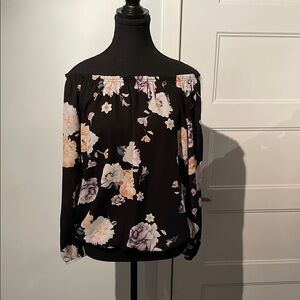 Suzy Shier Black Pink Floral Long Sleeve Blouse
